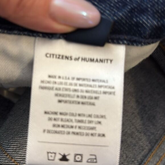 Citizens of Humanity Jean shorts, Size 31 - Picture 13 of 13